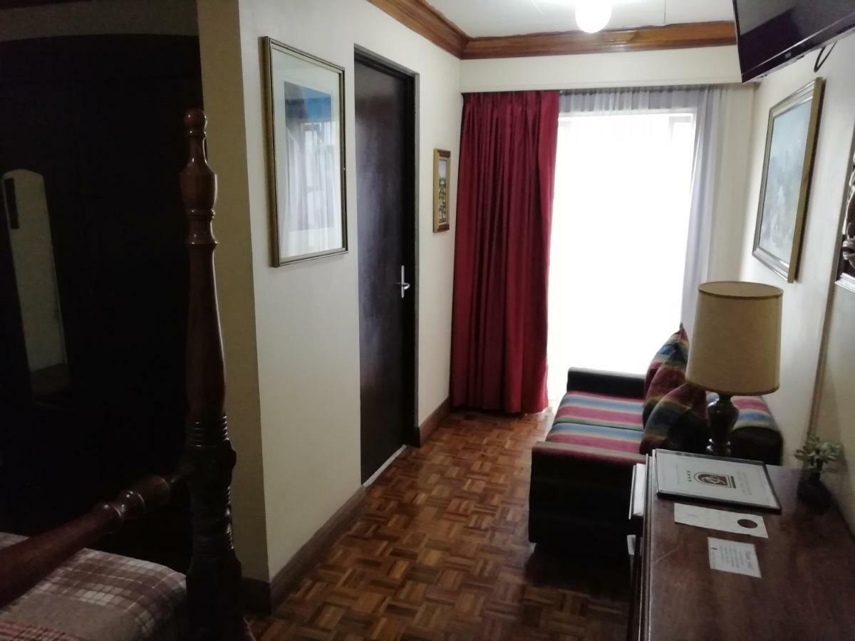 Hotel Don Carlos サンホセ エクステリア 写真